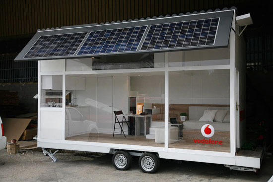 Vodafone-Mobile-Home-2-Solar-Powered-House