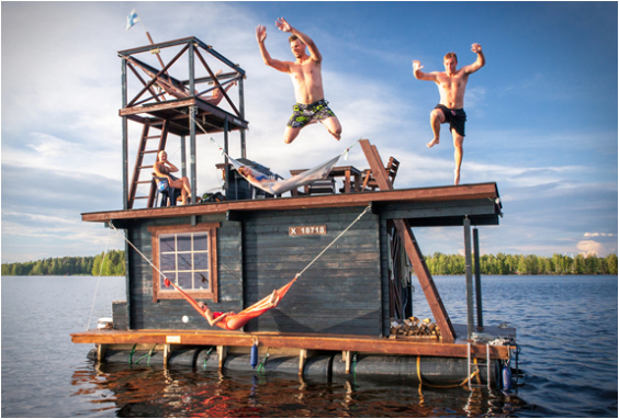 floating-sauna-houseboat-2