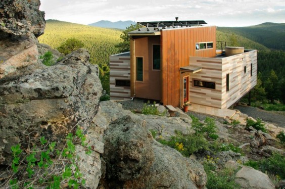 Shipping-Container-House-00-800x531
